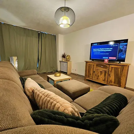 Stylish Old Town With Free Parking And A Balcony Near The Cathedral 아파트 *