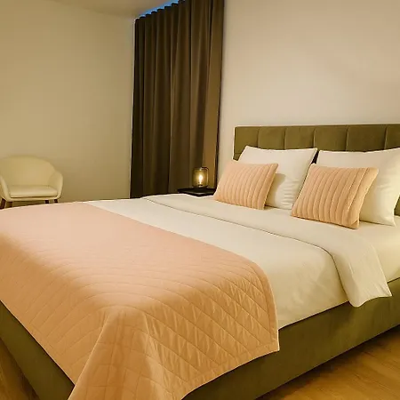 شقة Stylish Old Town With Free Parking And A Balcony Near The Cathedral *