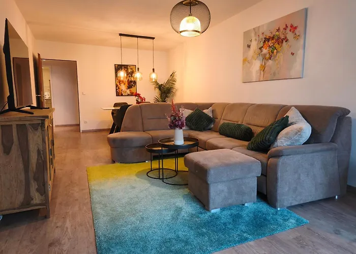 Appartement Stylish Old Town With Free Parking And A Balcony Near The Cathedral